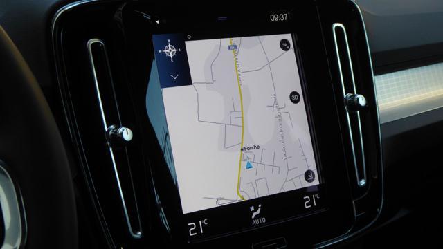 VOLVO XC40 T4 Recharge Plug-in Hybrid automatico Inscription