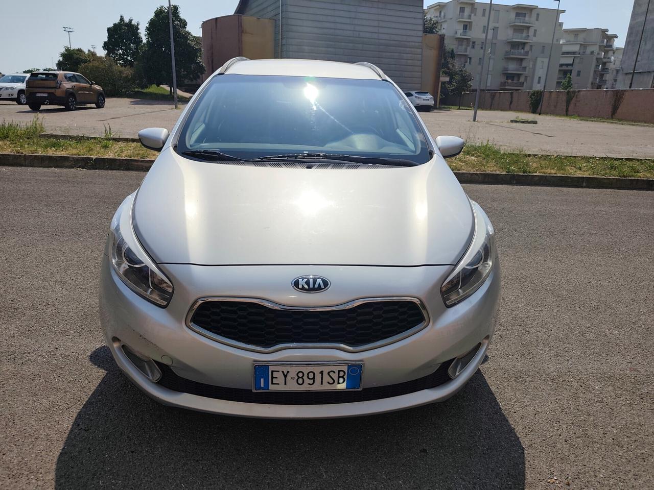 Kia Ceed cee'd 1.6 CRDi 110 CV SW neopatentati