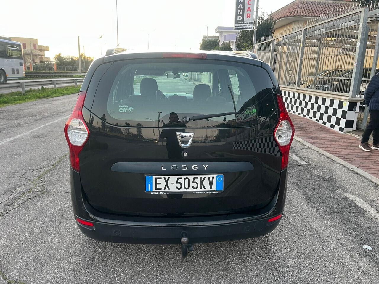 Dacia Lodgy 1.5 dCi Lauréate Gancio traino Unipro 2014