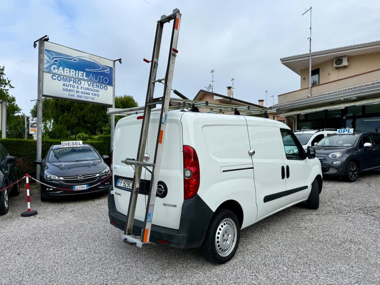 Opel Combo 1.4 Turbo EcoM Van Ok NEOPATENTATI