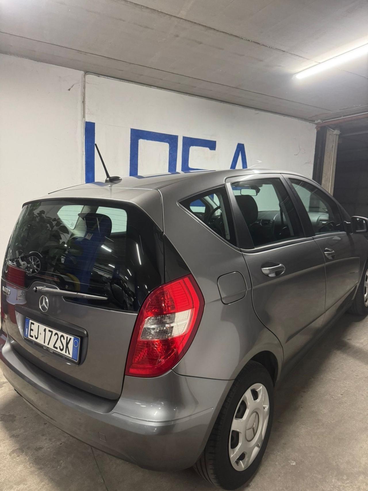 Mercedes-benz A 160 2011 euro 5