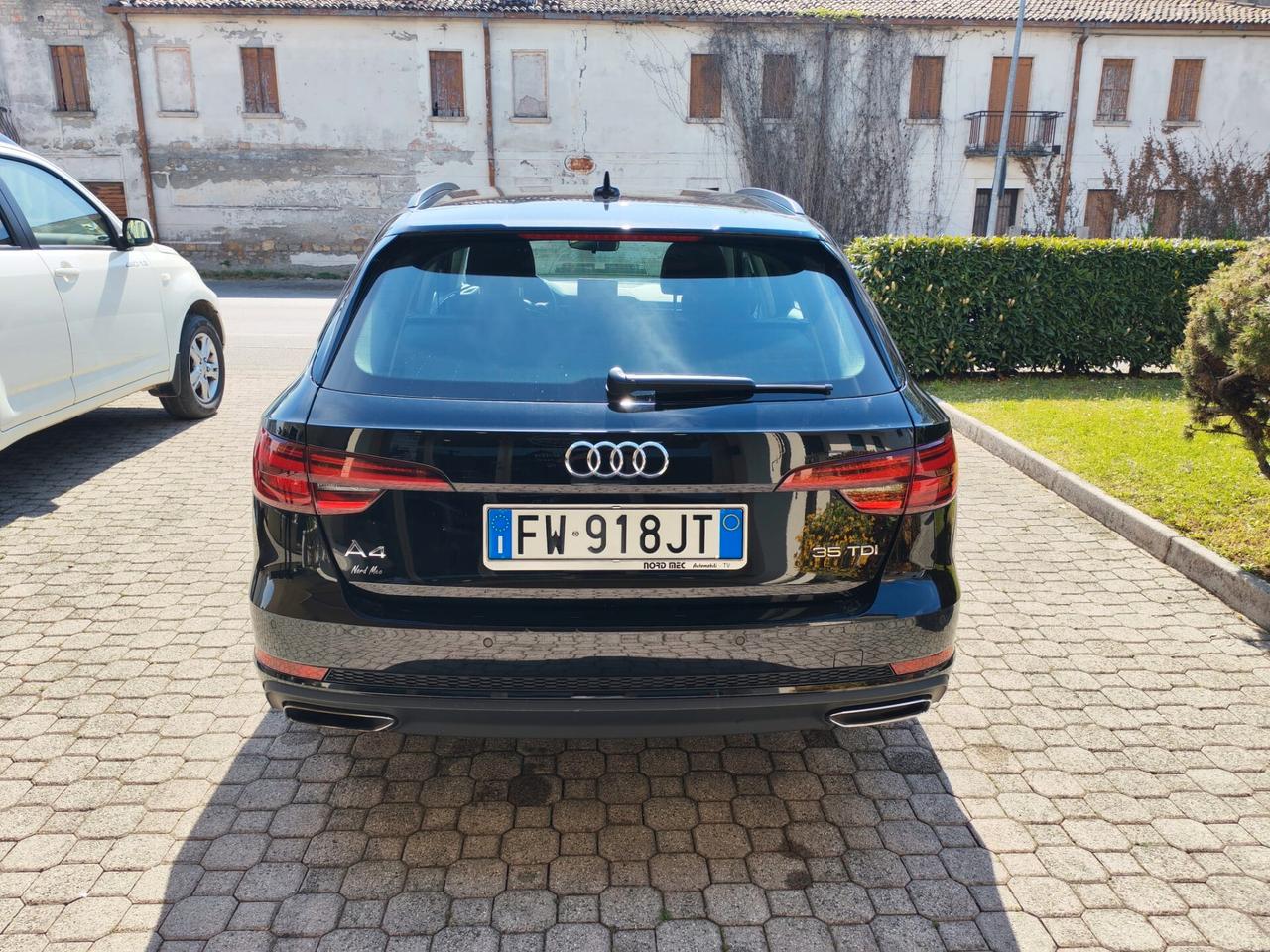 Audi A4 Avant 35 TDI S tronic Business Sport