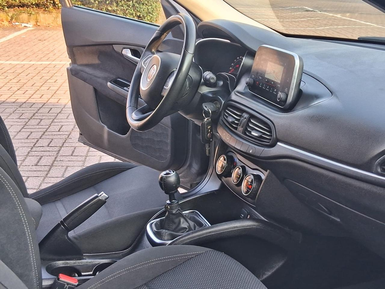 Fiat Tipo 1.4 T-Jet 120CV GPL SW Lounge