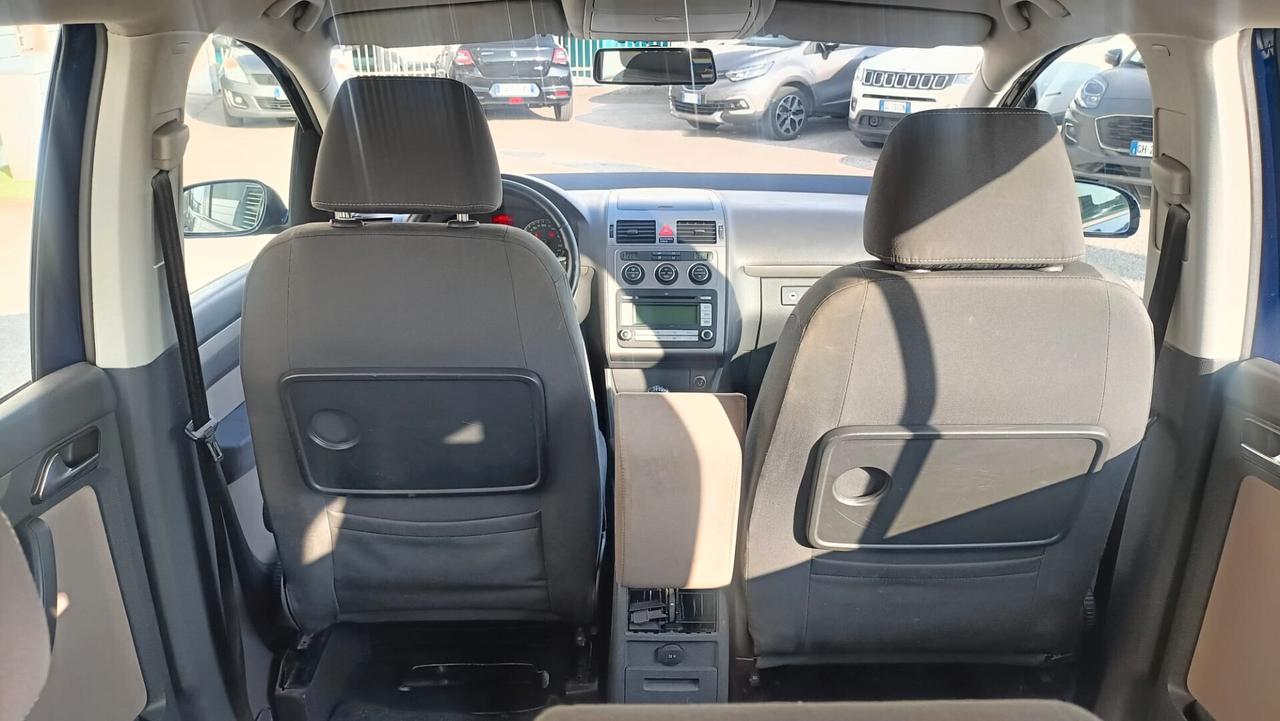 Volkswagen Touran Cross 1.9 TDI 105CV 7 POSTI e GANCIO