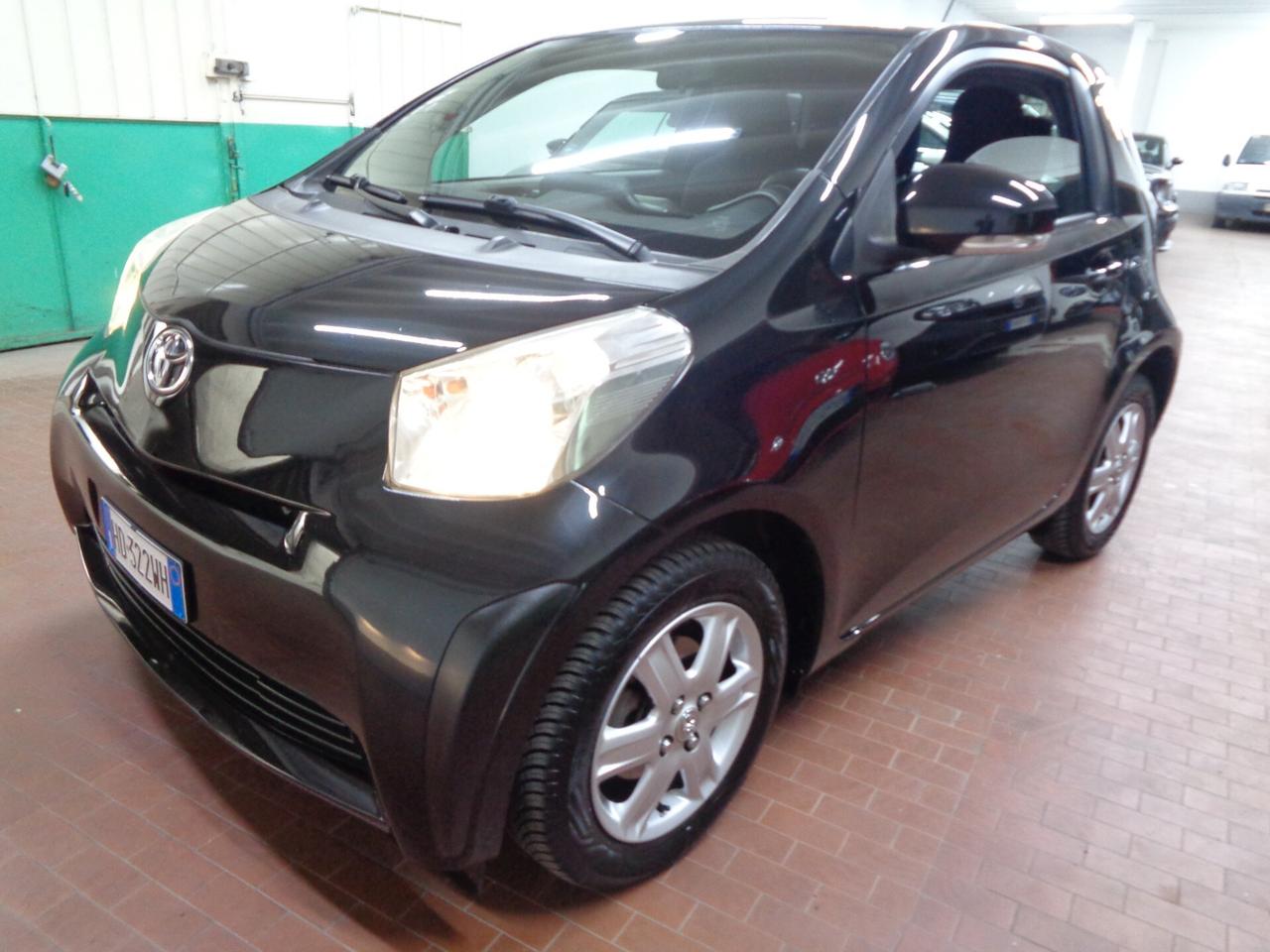 Toyota iQ 1.0 Sol