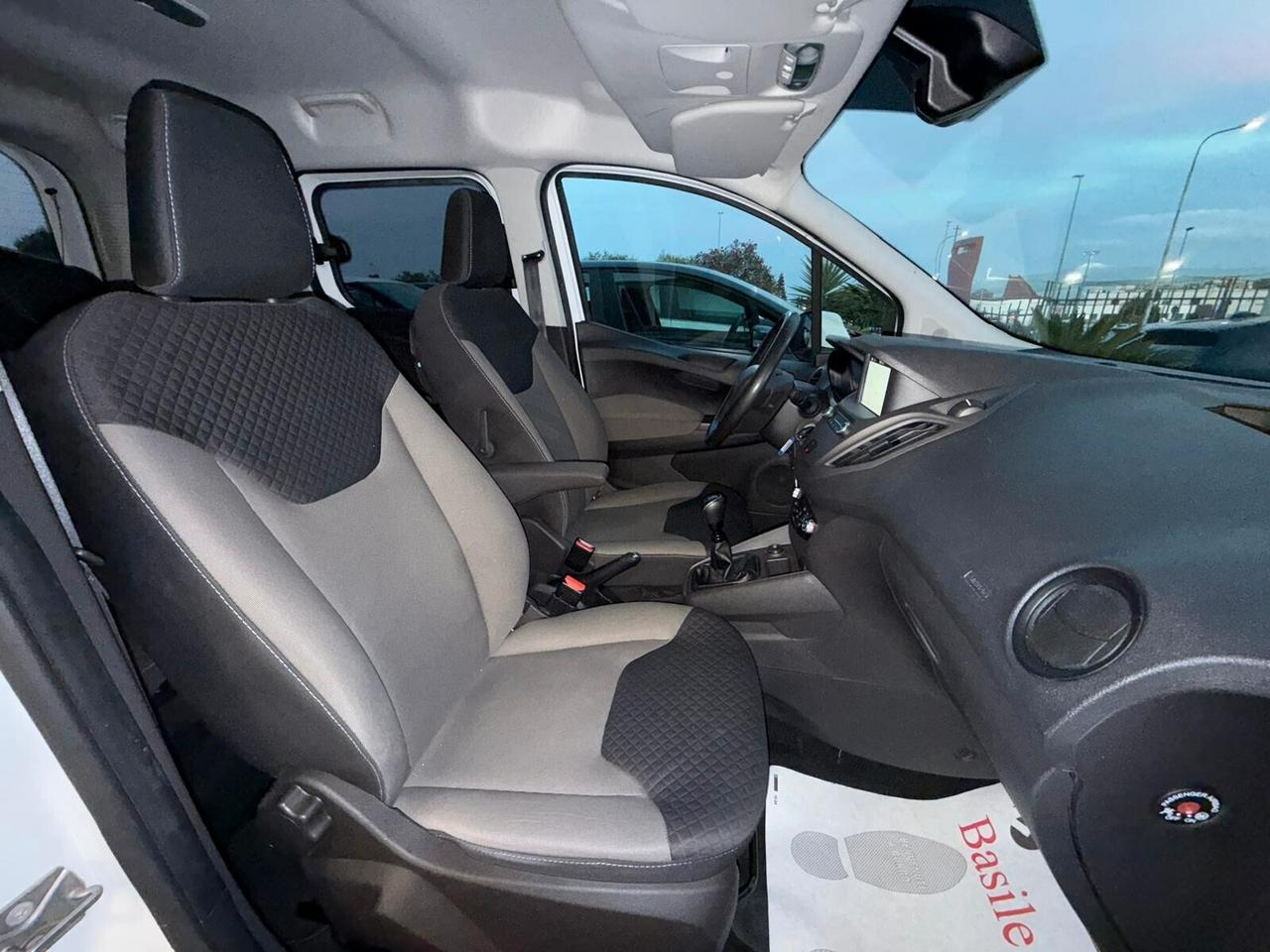 Ford Tourneo Courier 2020 1.5 tdci 100cv S&S Sport my20