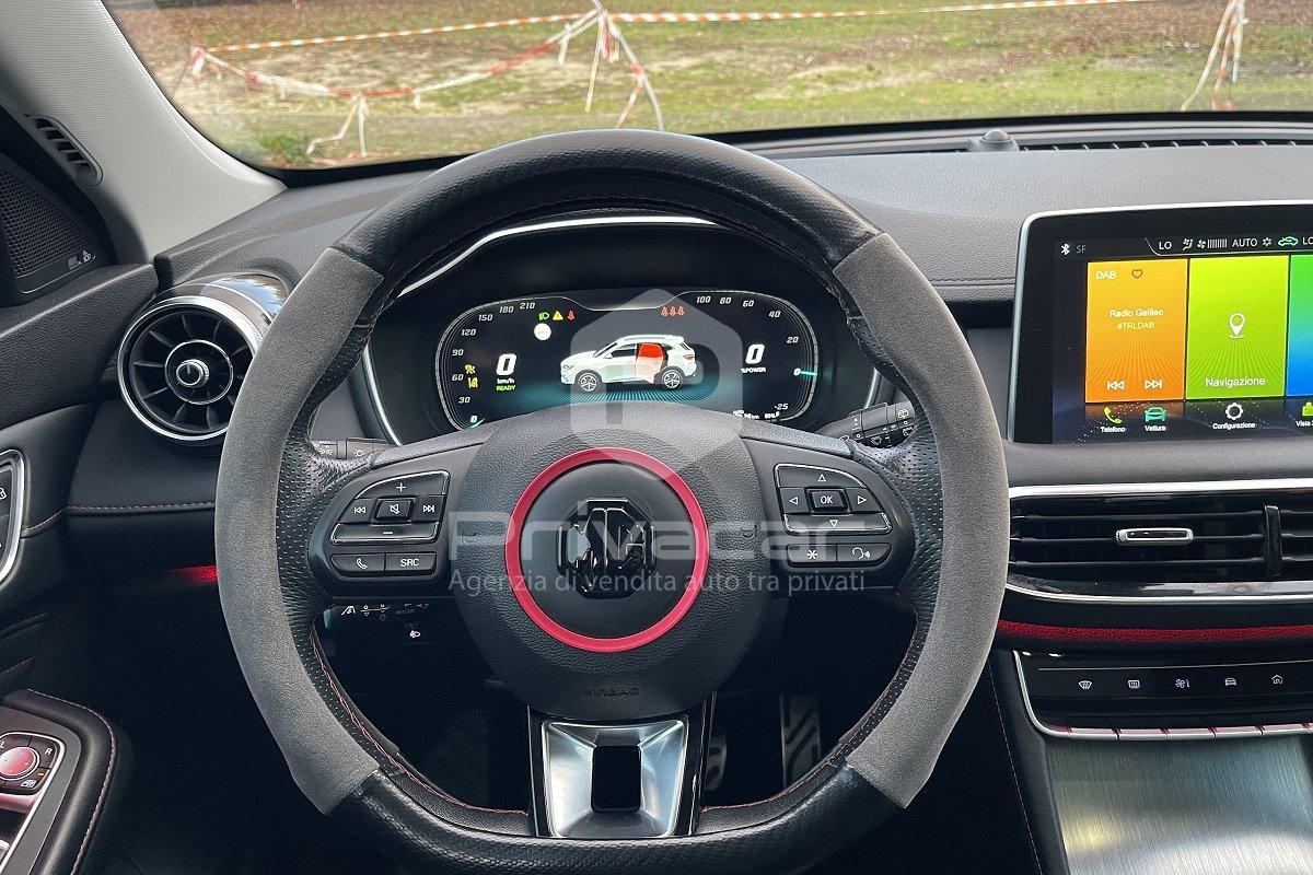 MG EHS Plug-in Hybrid Exclusive