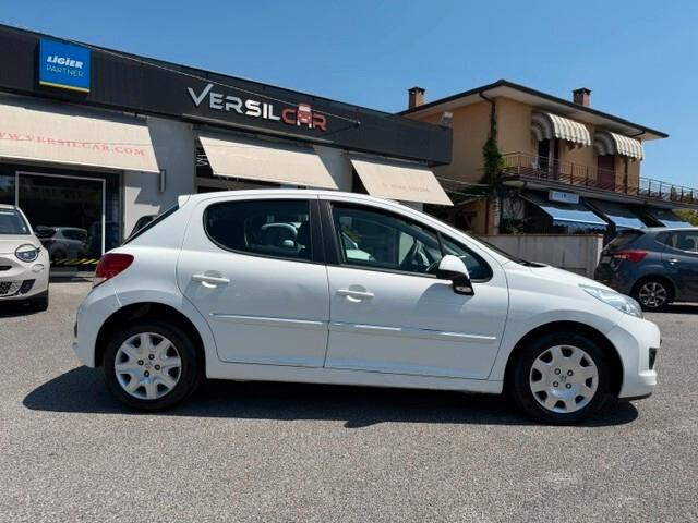 Peugeot 207 Plus 1.4 HDi 70CV 5 porte