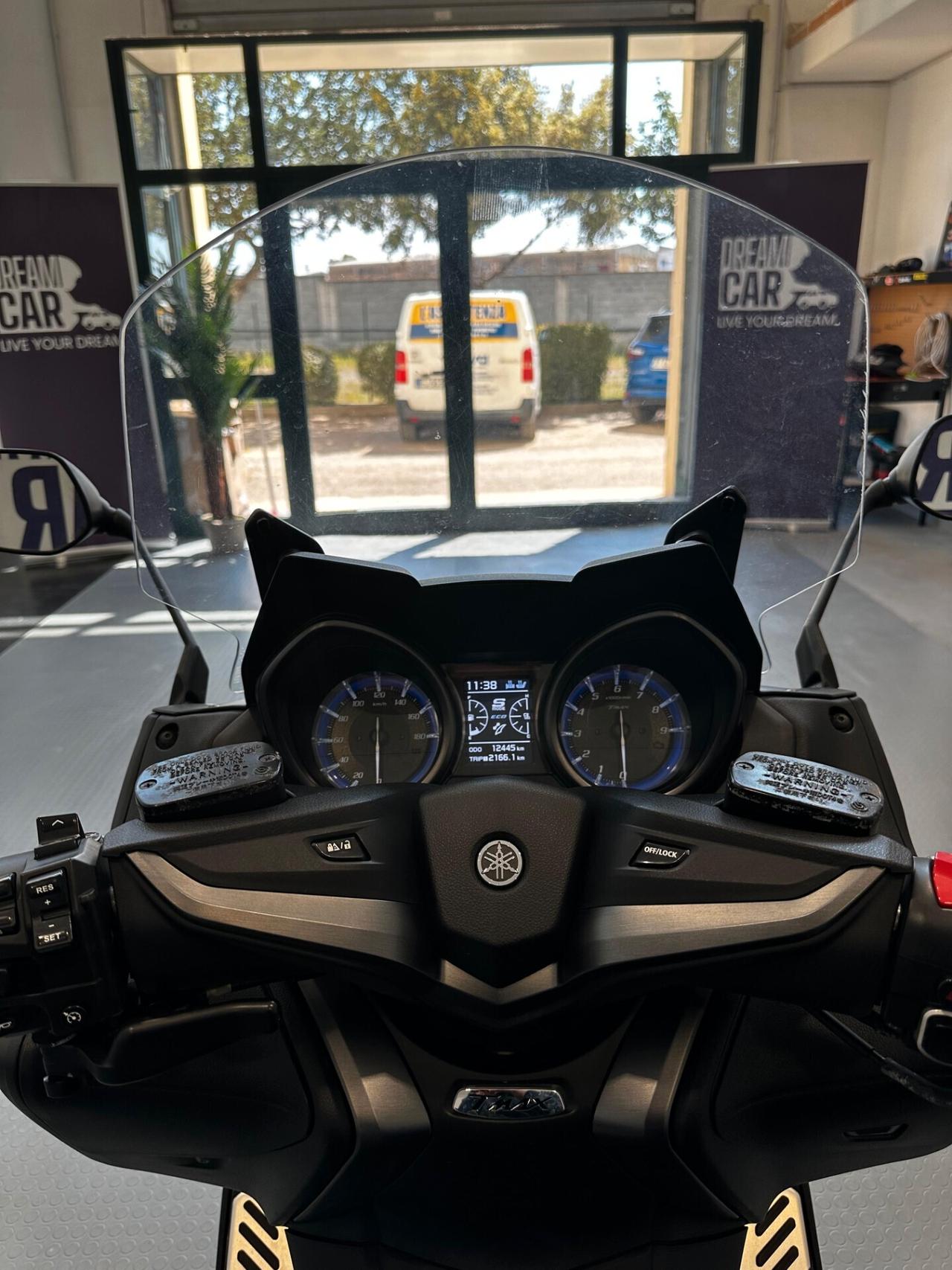 Yamaha T Max 560