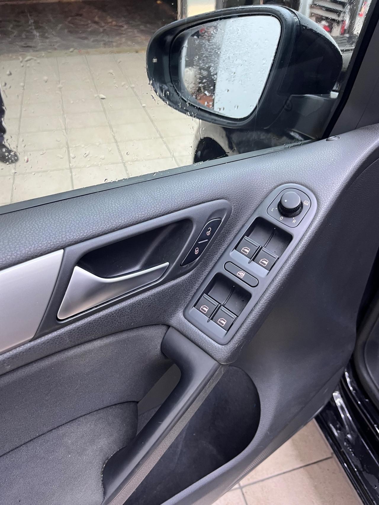 Volkswagen Golf 1.6 TDI DPF 5p. Highline