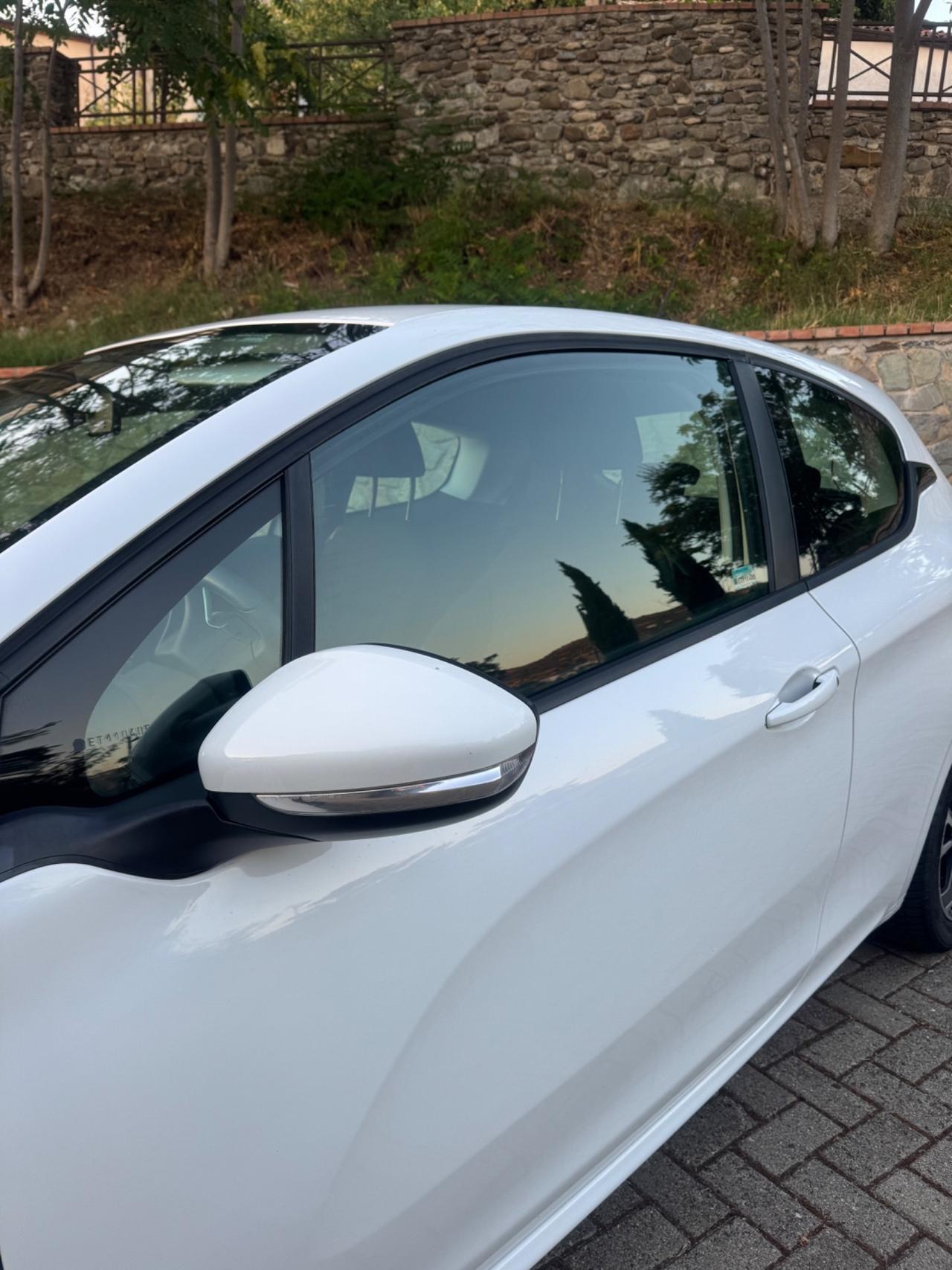 Peugeot 208 1.4 HDi 68Cv 3Porte *ALLURE* 2014