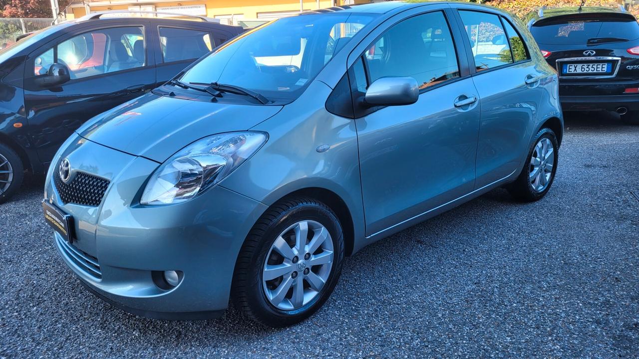 Toyota Yaris 1.3 5 porte Sol