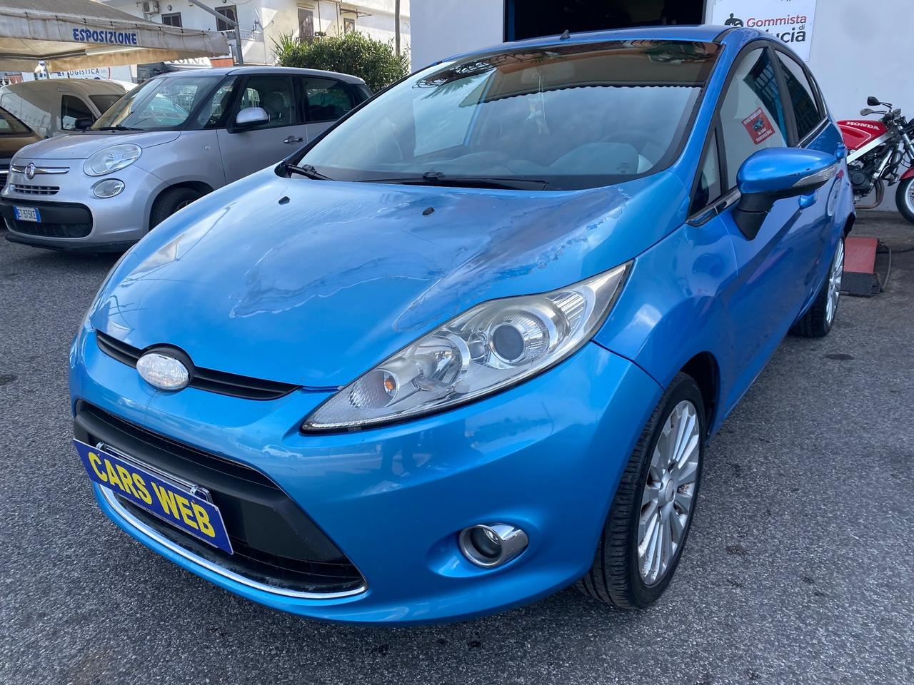 Ford Fiesta 1.6 TDCi 90CV 5 porte DPF Titanium
