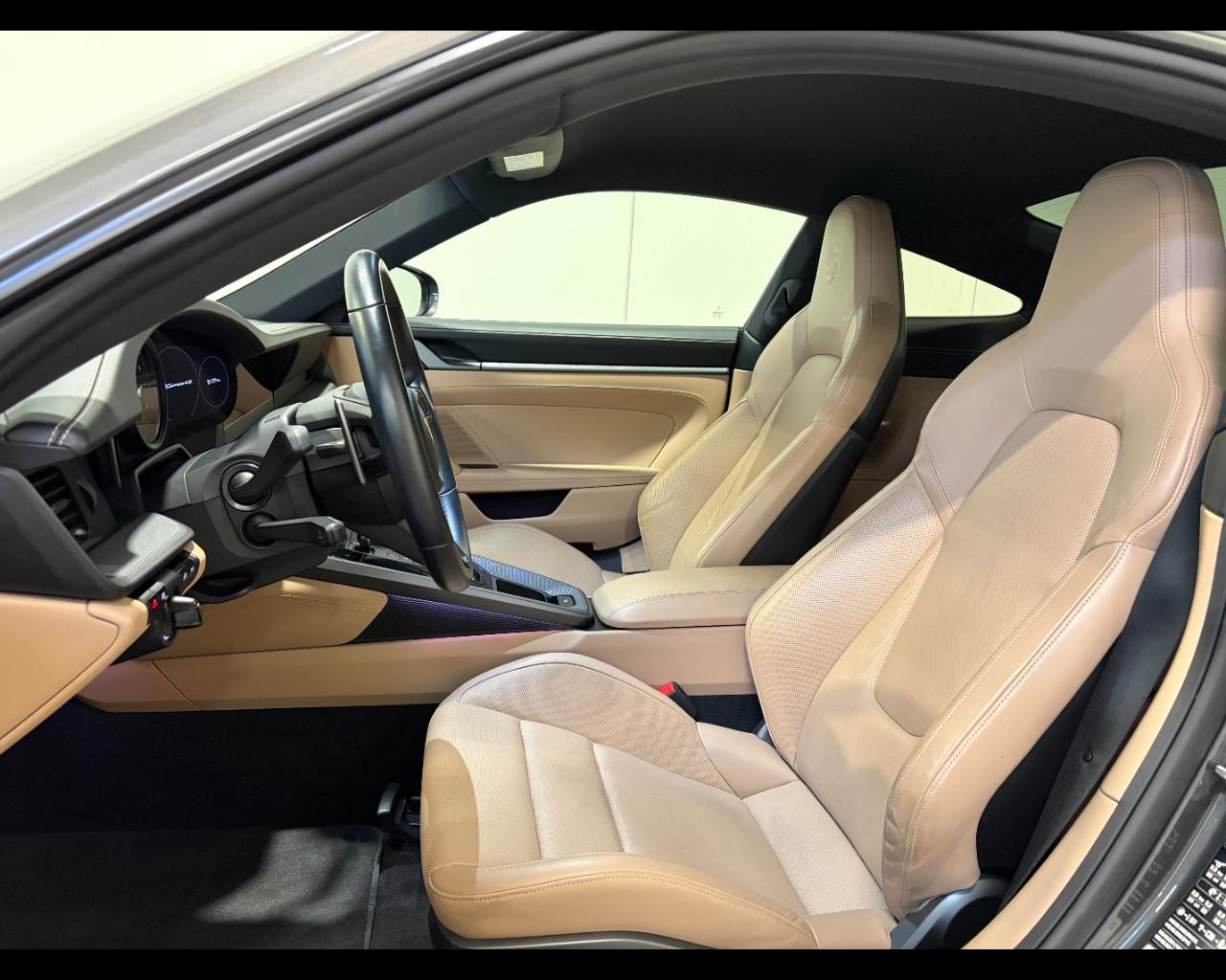 PORSCHE 911 CARRERA 4S 992 COUPE