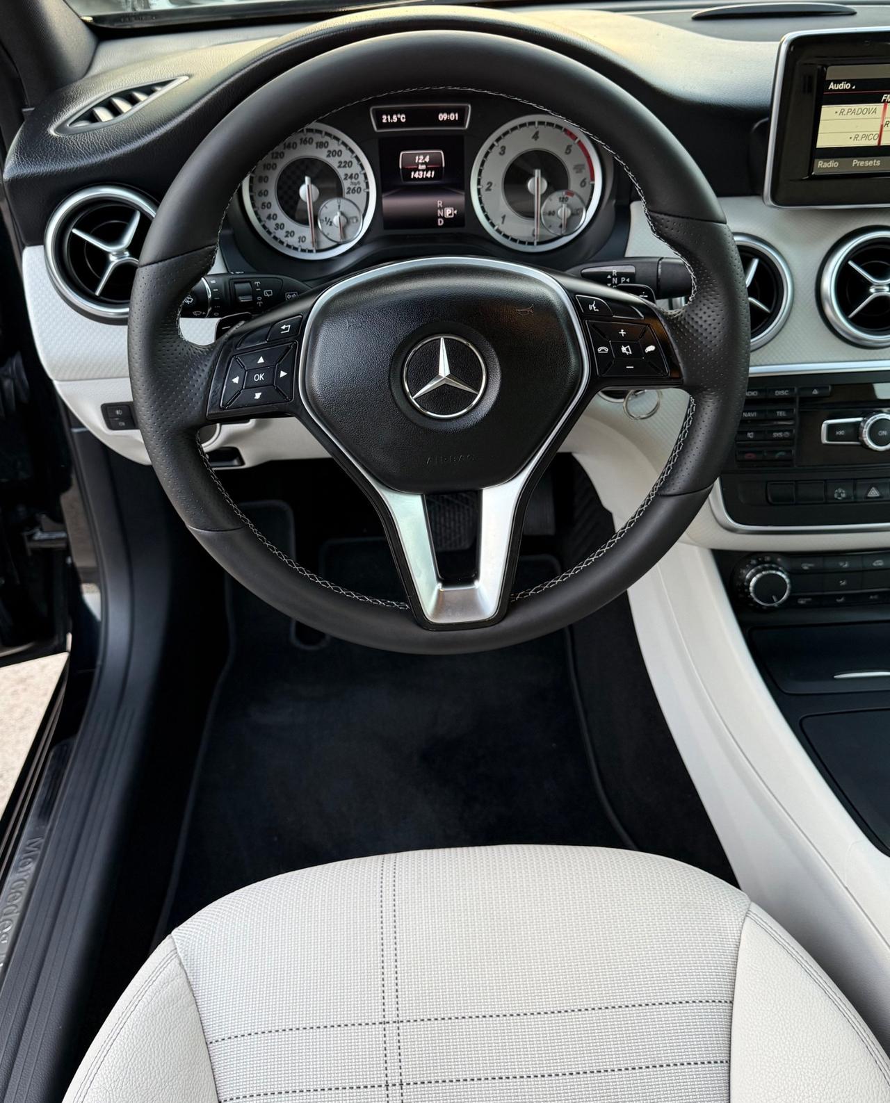 Mercedes-benz A 220 CDI Automatic 4Matic Premium