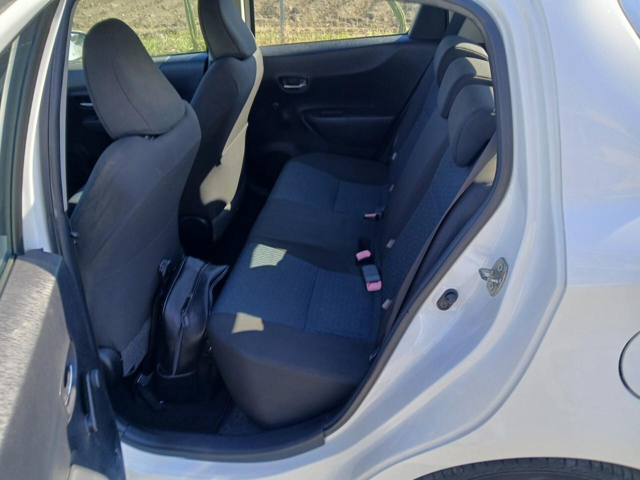 Toyota Yaris 1.0 5 porte 1 proprietario NuovissimA