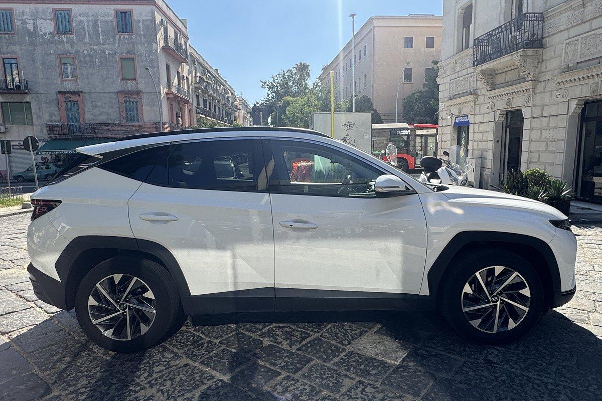 HYUNDAI Tucson 1.6 CRDI XLine
