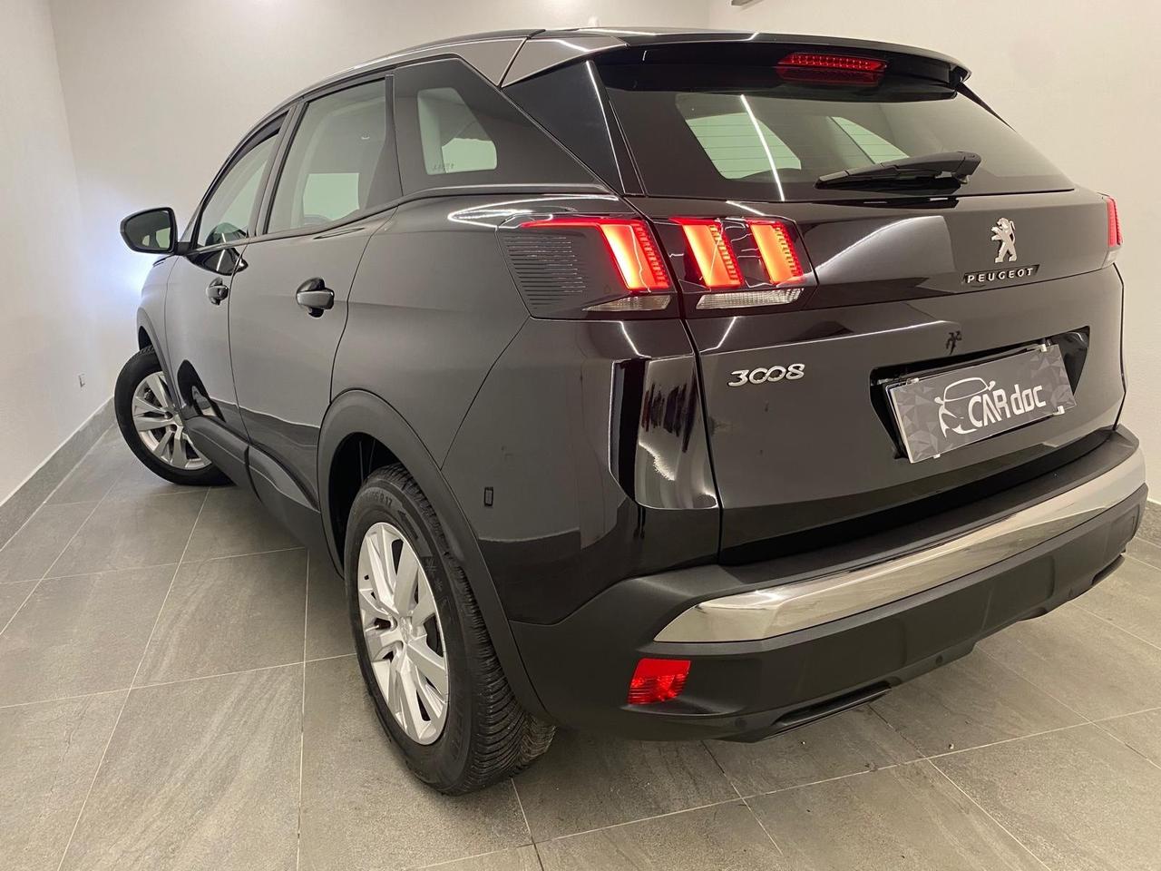Peugeot 3008 BlueHDi 130 S&S EAT8 Business