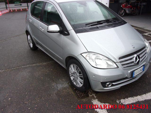 MERCEDES-BENZ A 180 CDI Elegance