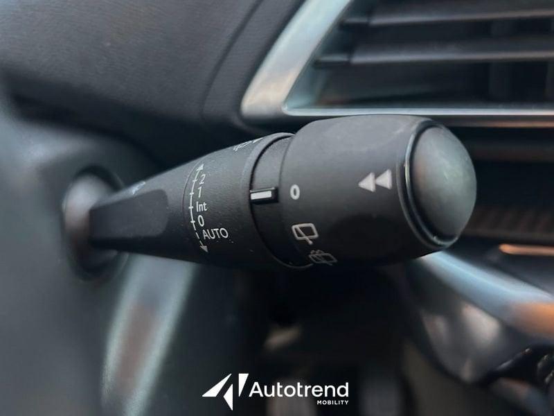 Peugeot 3008 BlueHDi 130 CV NAVI LED Active Business S&S