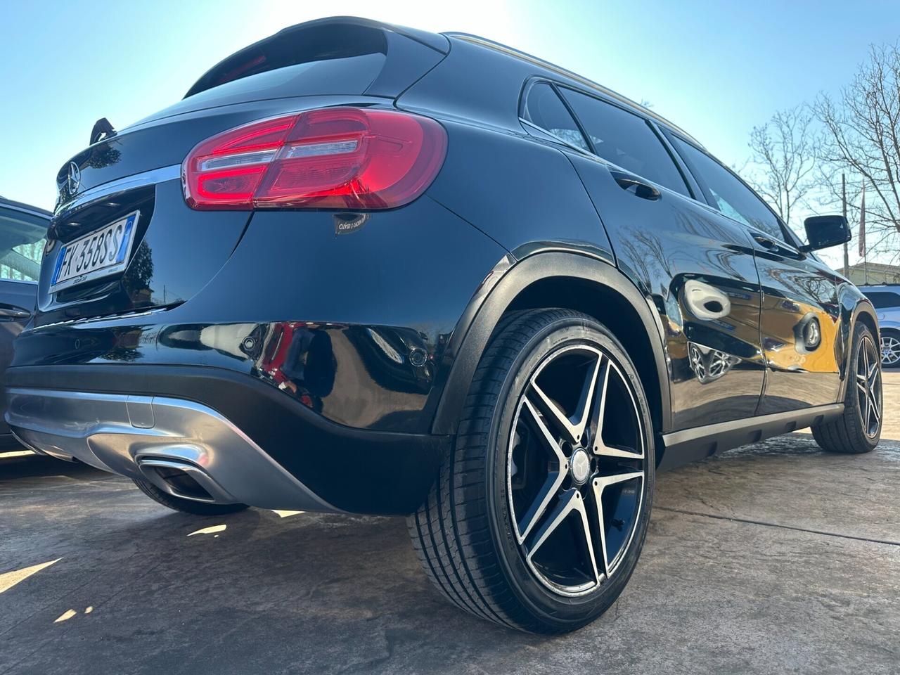 GLA 200 D 4MATIC PREMIUM FINANZIAMENTO