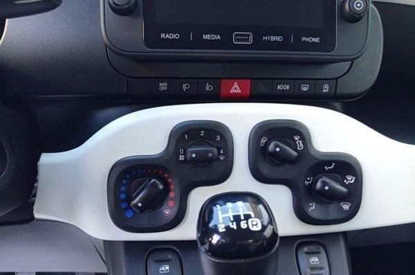 Fiat Panda Pandina 1.0 FireFly 65 CV Hybrid Cross