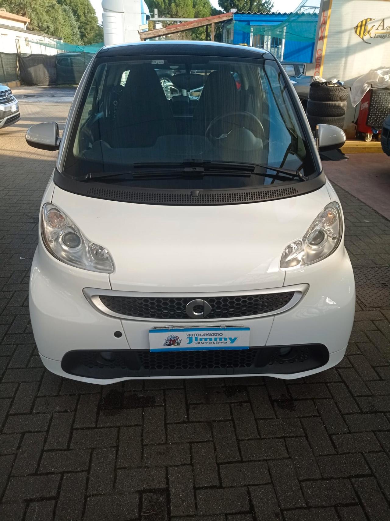 Smart ForTwo 1000 52 kW MHD coupé passion