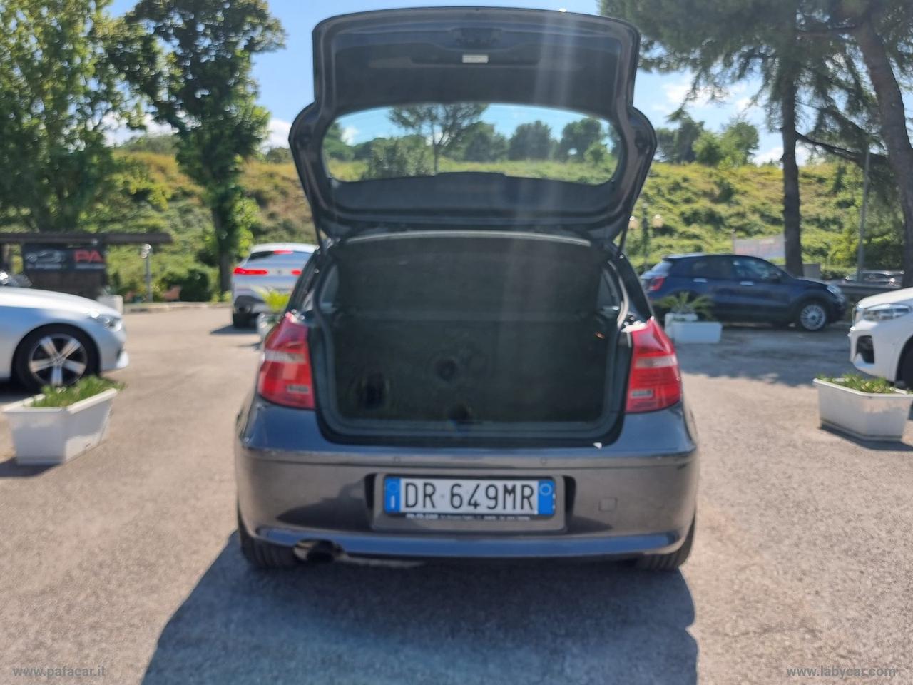 BMW 120i 3p. Futura