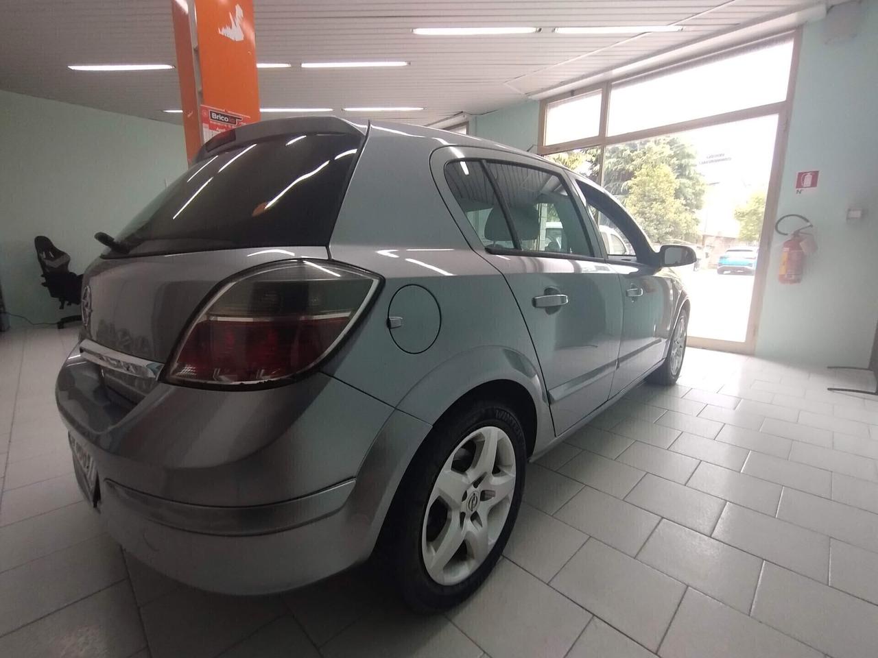Opel Astra METANO solo 95.000KM