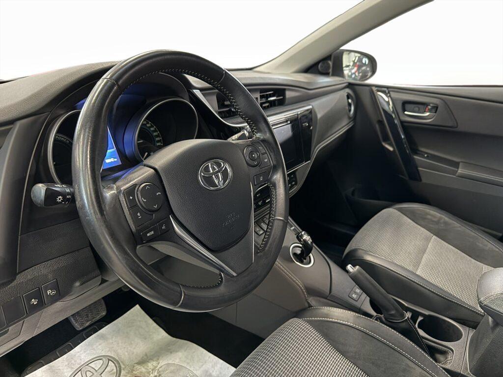 Toyota Auris Touring Sports 1.8 Hybrid Lounge CVT