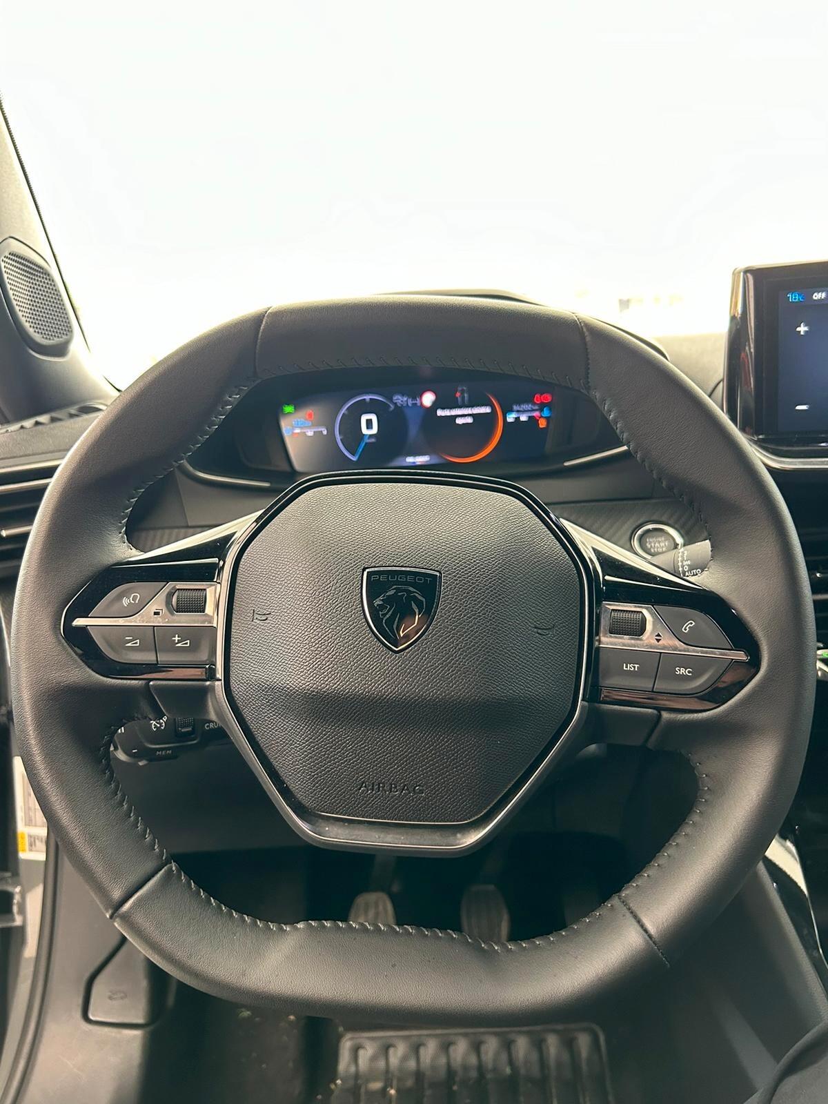 Peugeot 2008 PureTech 100 S&S Allure