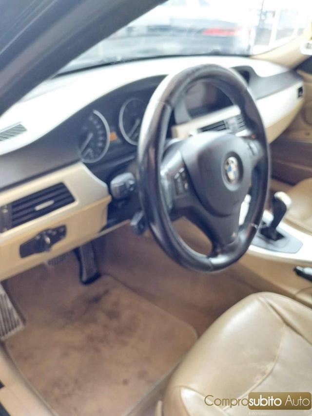 BMW 320 d Automatica Navi Touring MSport