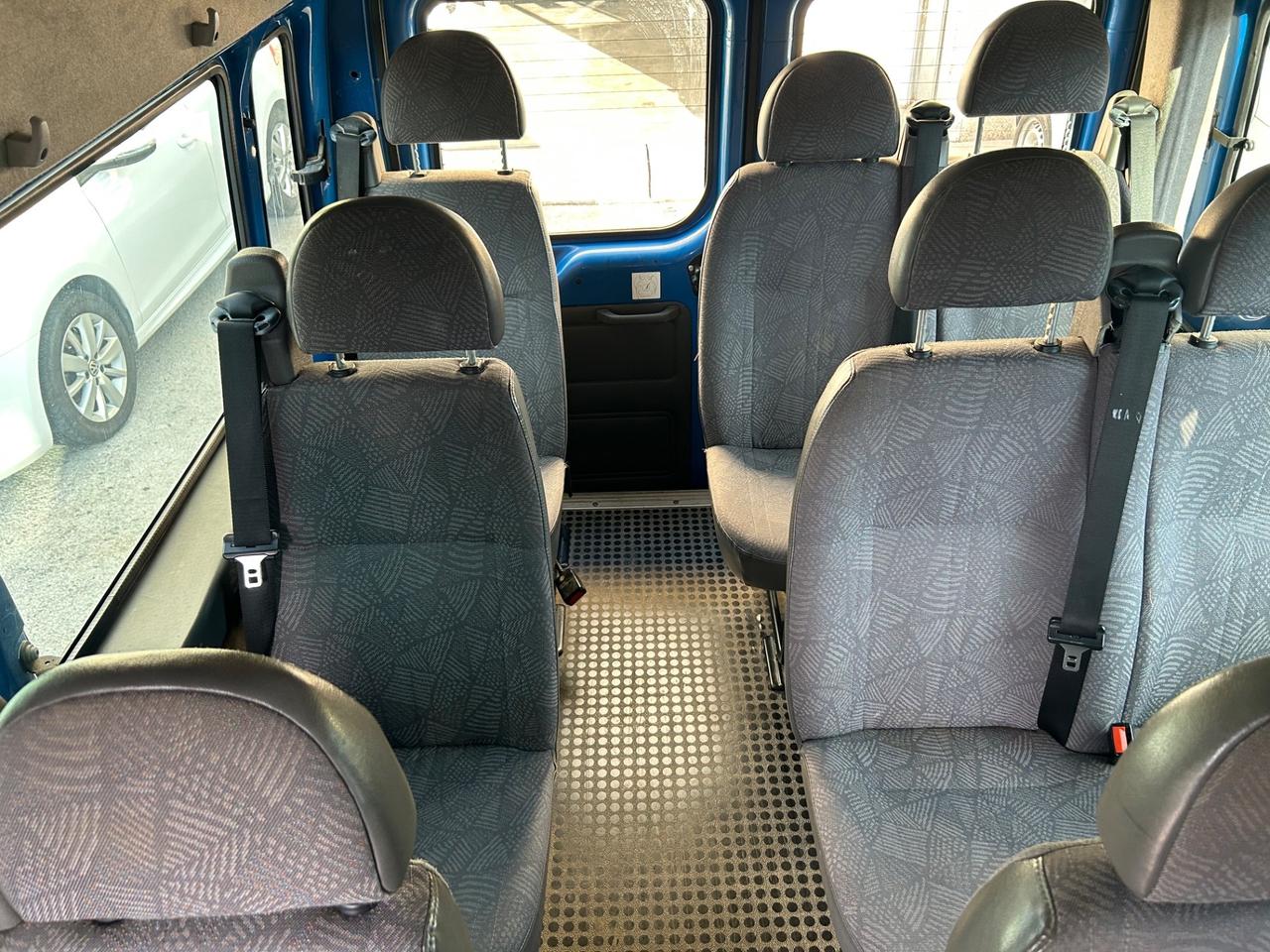 Ford Transit 330 2.4 TD Pulman 14 Posti