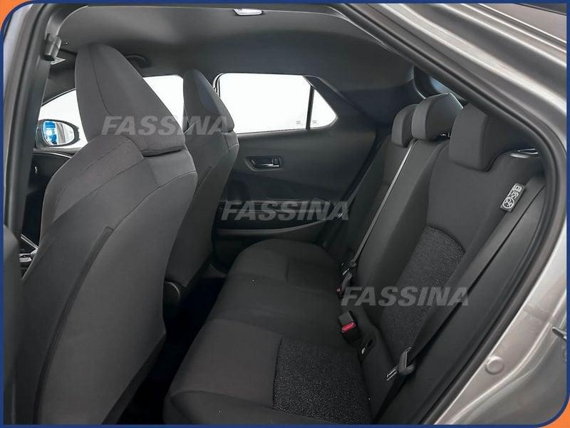 Toyota C-HR 1.8 hev Active fwd e-cvt 97cv