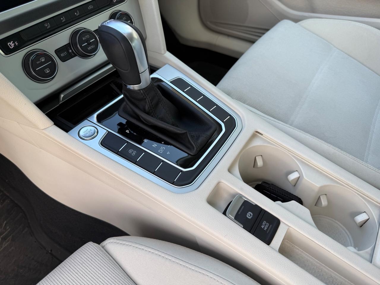 Volkswagen Passat 2.0 TDI SCR DSG Executive BMT
