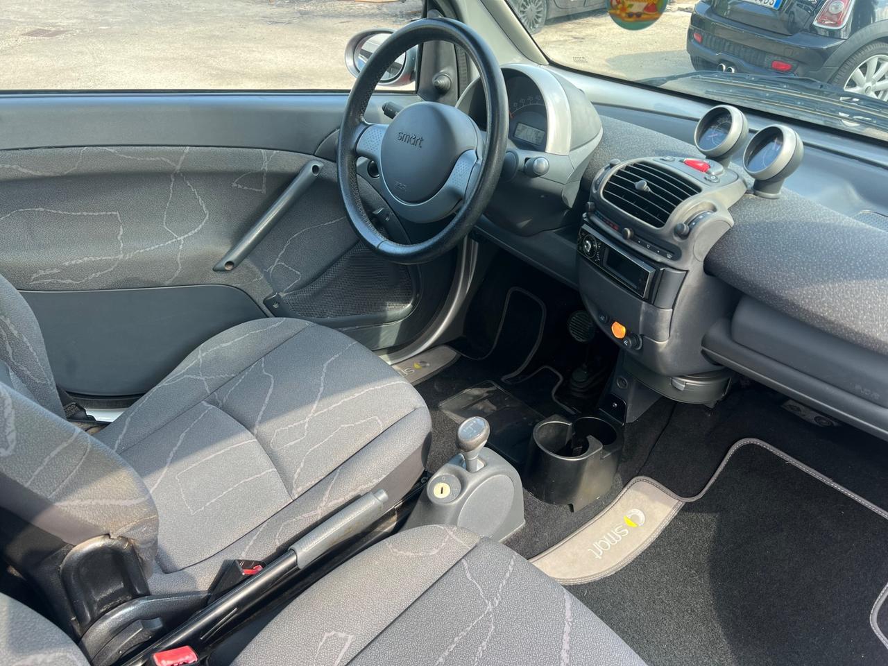 Smart ForTwo 700 coupé pure (45 kW)