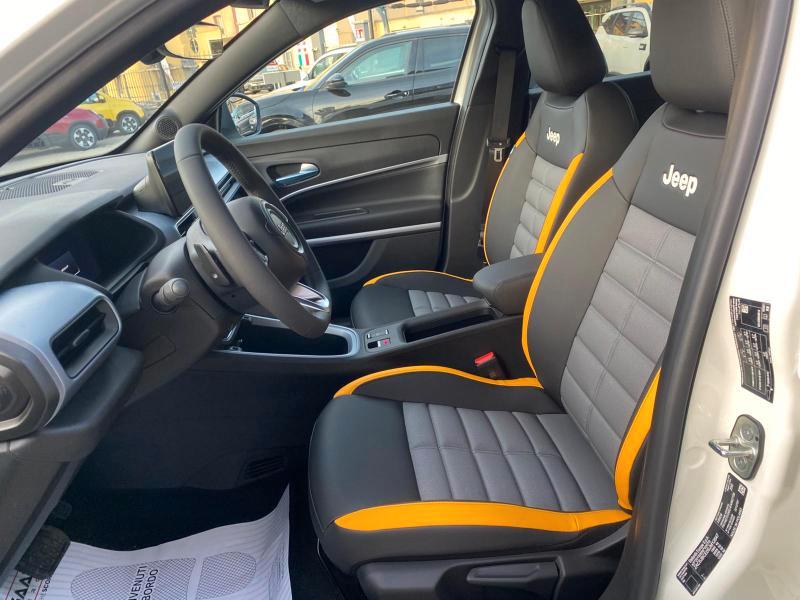 Jeep Avenger 1.2 turbo e-hybrid mhev The North Face 4xe 145cv edct6