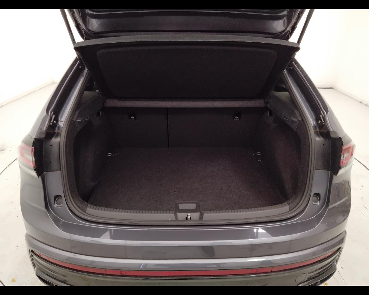 VOLKSWAGEN Taigo - Taigo 1.0 tsi R-Line 110cv