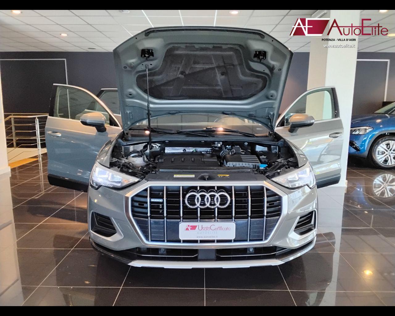 AUDI Q3 35 TDI quattro Business Advanced