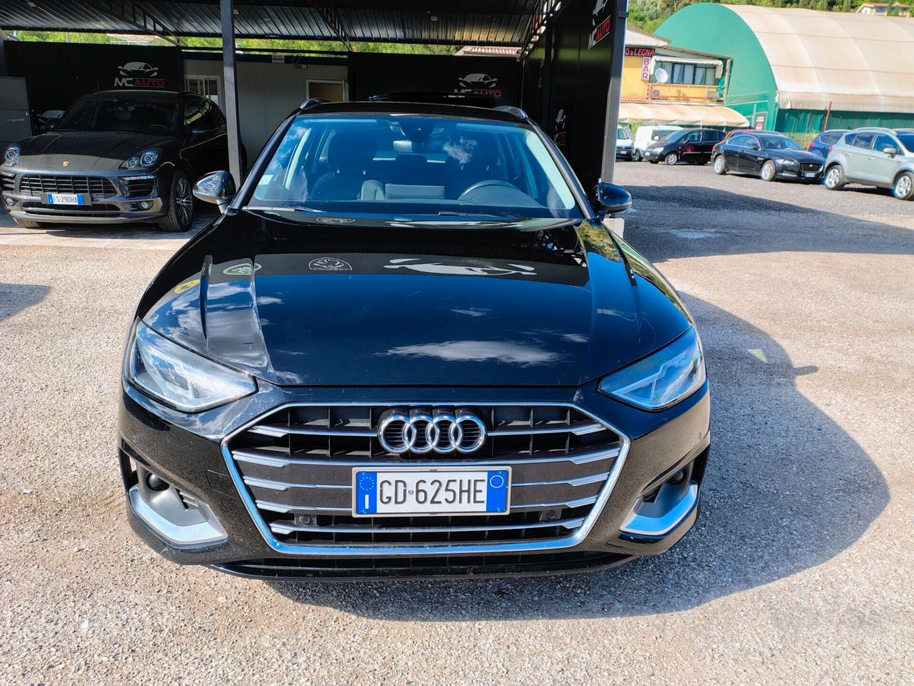 Audi A4 30 TDI/136 CV S tronic S line edition