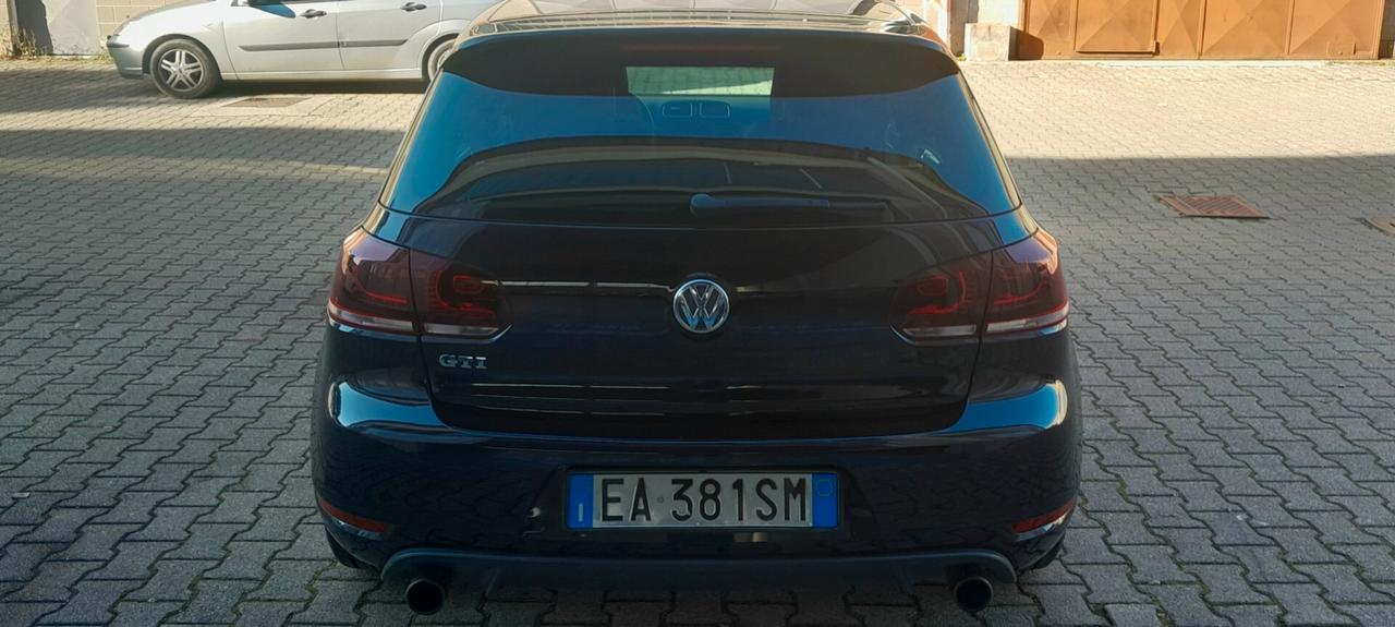 Volkswagen Golf GTI 2.0 TSI 5p.