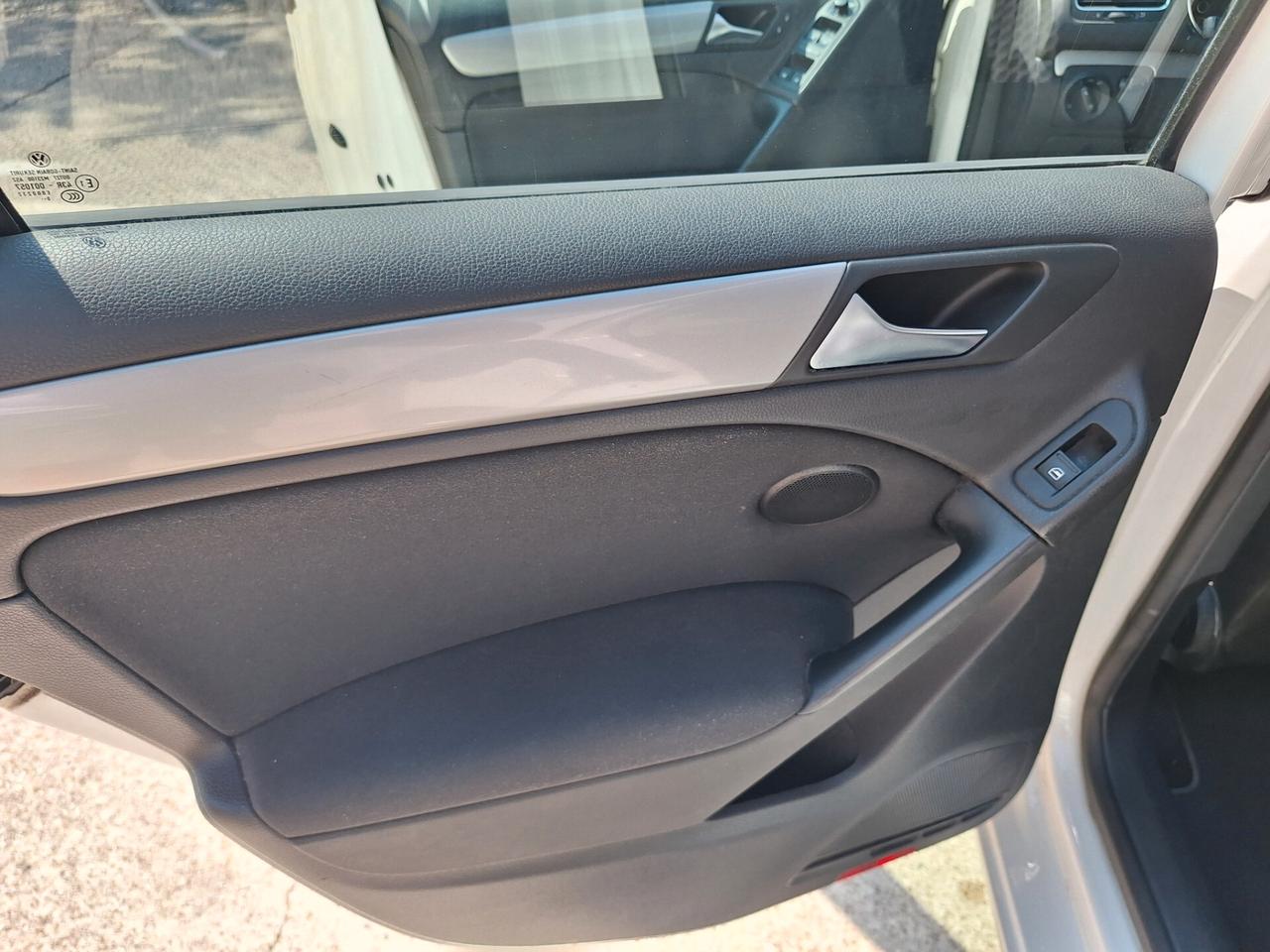 Volkswagen Golf bifuel gpl