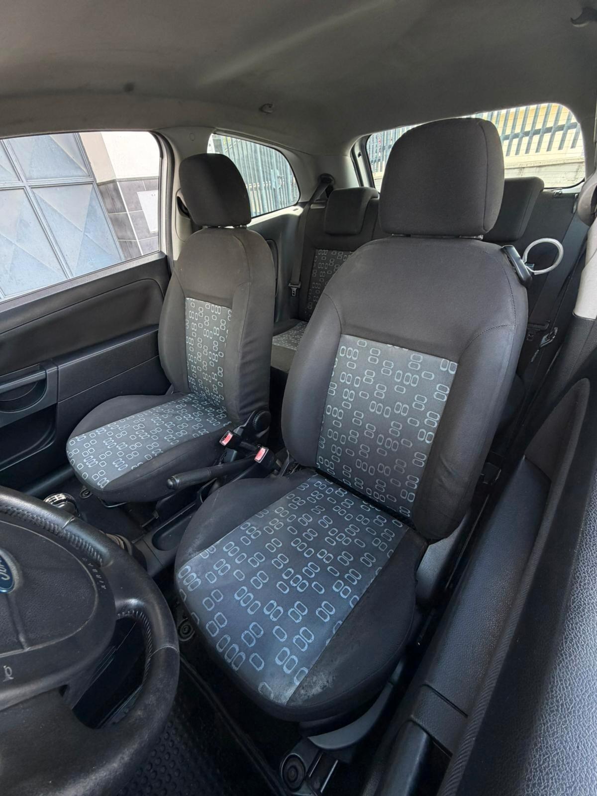 Ford Fiesta 1.2 16V 3P GHIA