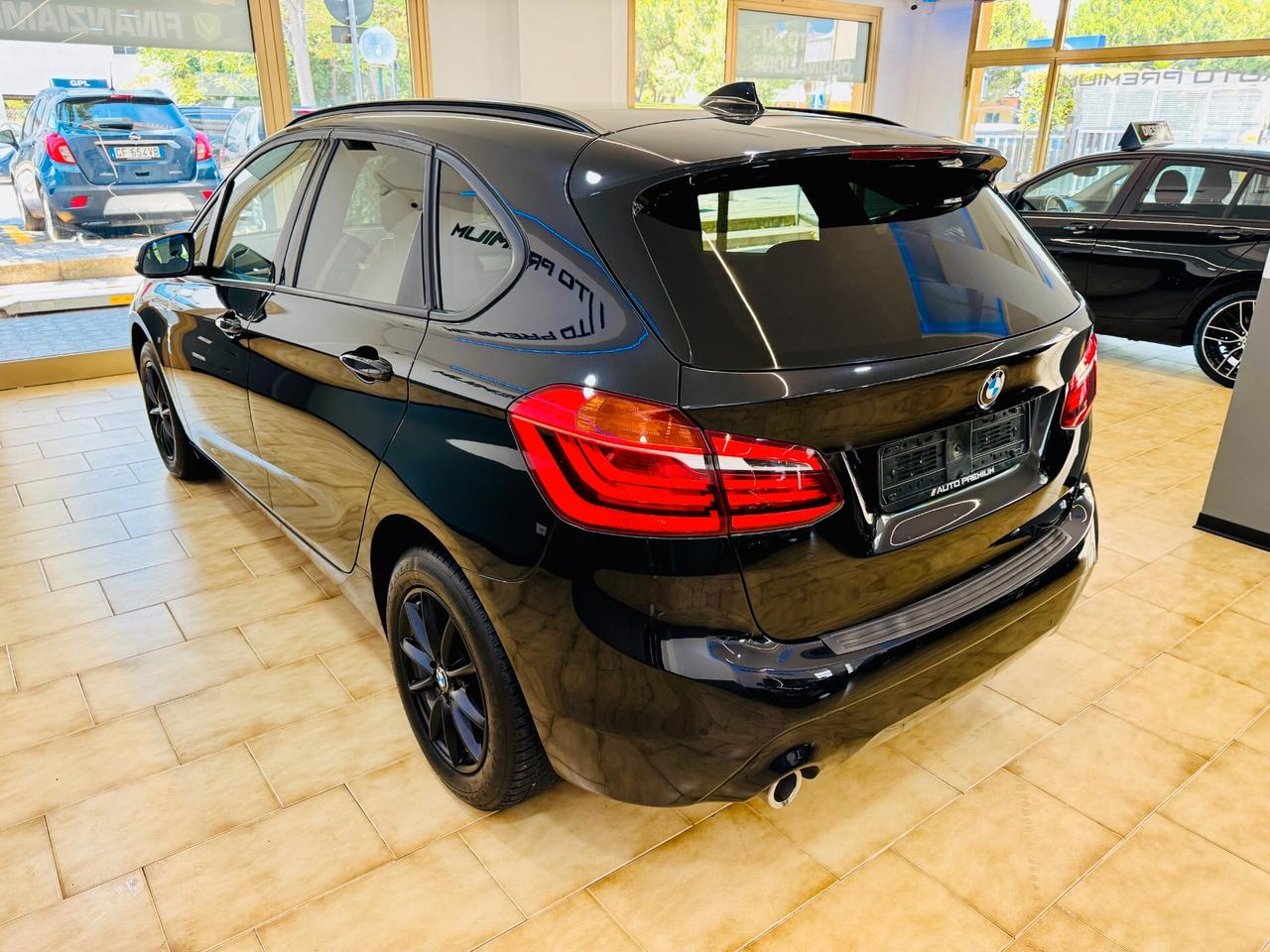 BMW 216d Active Tourer Sport - LED