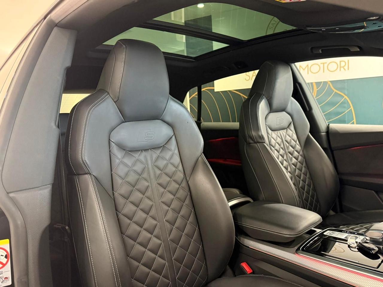 AUDI Q8 SQ8 SUV TFSI QUATTRO TIIPTRONIC SPORT ATTITUDE CON SOLI 15.000 KM