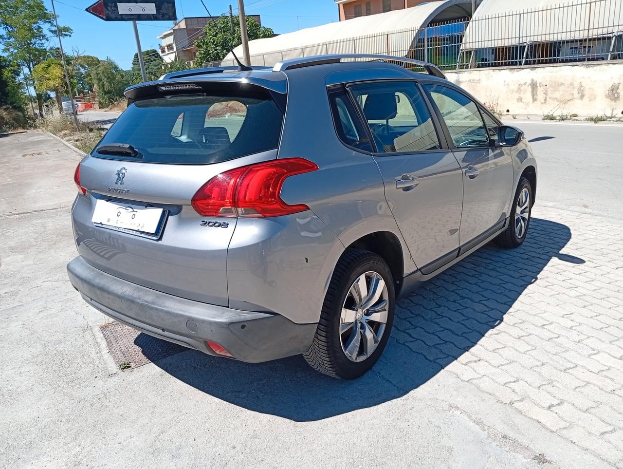 Peugeot 2008 1.2 VTi 82CV Allure