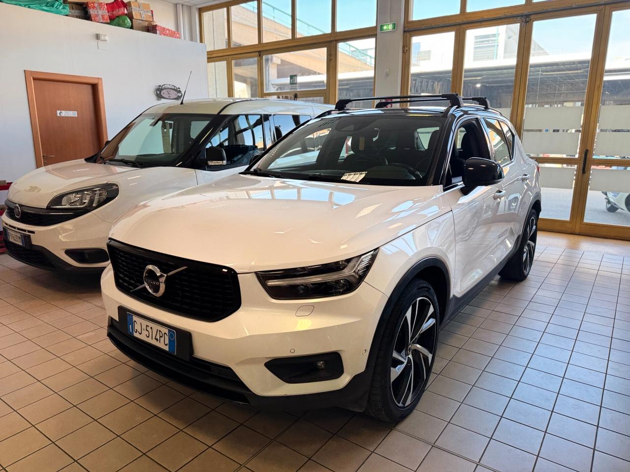 Volvo XC40 D4 AWD Geartronic R-design