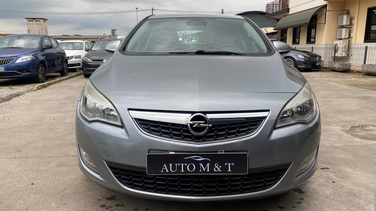 Opel Astra 1.7 CDTI 110CV 5 porte Cosmo
