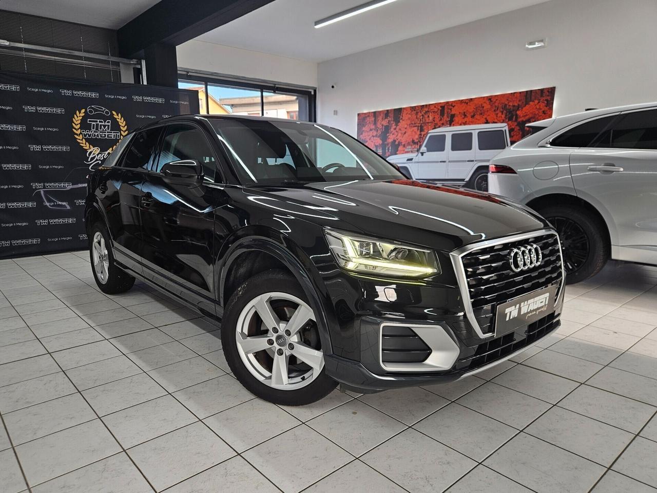 Audi Q2 30 1.6 tdi Identity Black my20