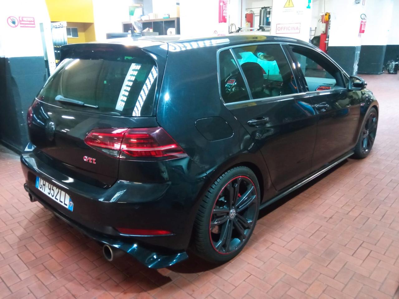 Volkswagen Golf GTI Performance 2.0 245 CV TSI 5p. BMT